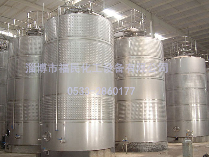 不銹鋼儲罐貯存罐使用注意事項(xiàng)